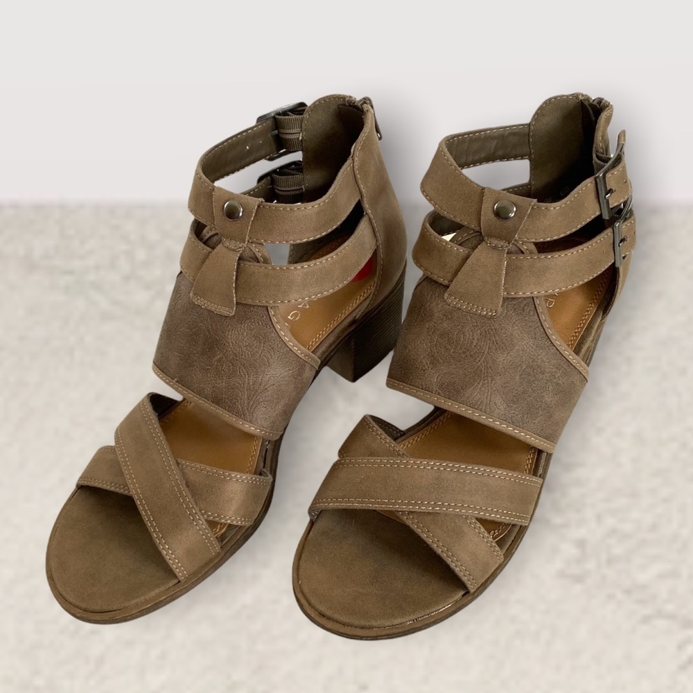 Rampage Block Heel Shoes - Picture 13 of 13